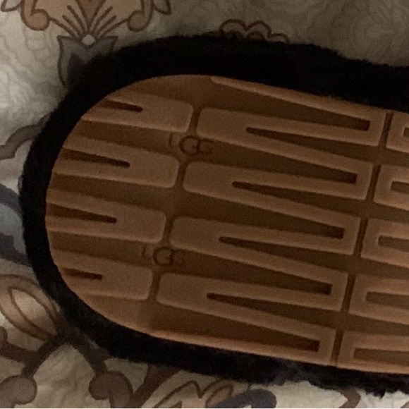 UGG Natural fuzz sugar clog faux fur fluff slippers Sz.11 - Picture 9 of 10